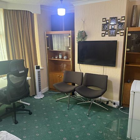 Room Canvey Island エクステリア 写真