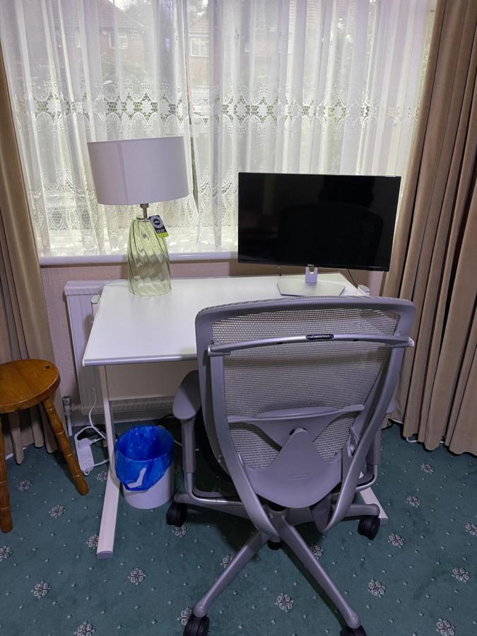Room Canvey Island エクステリア 写真