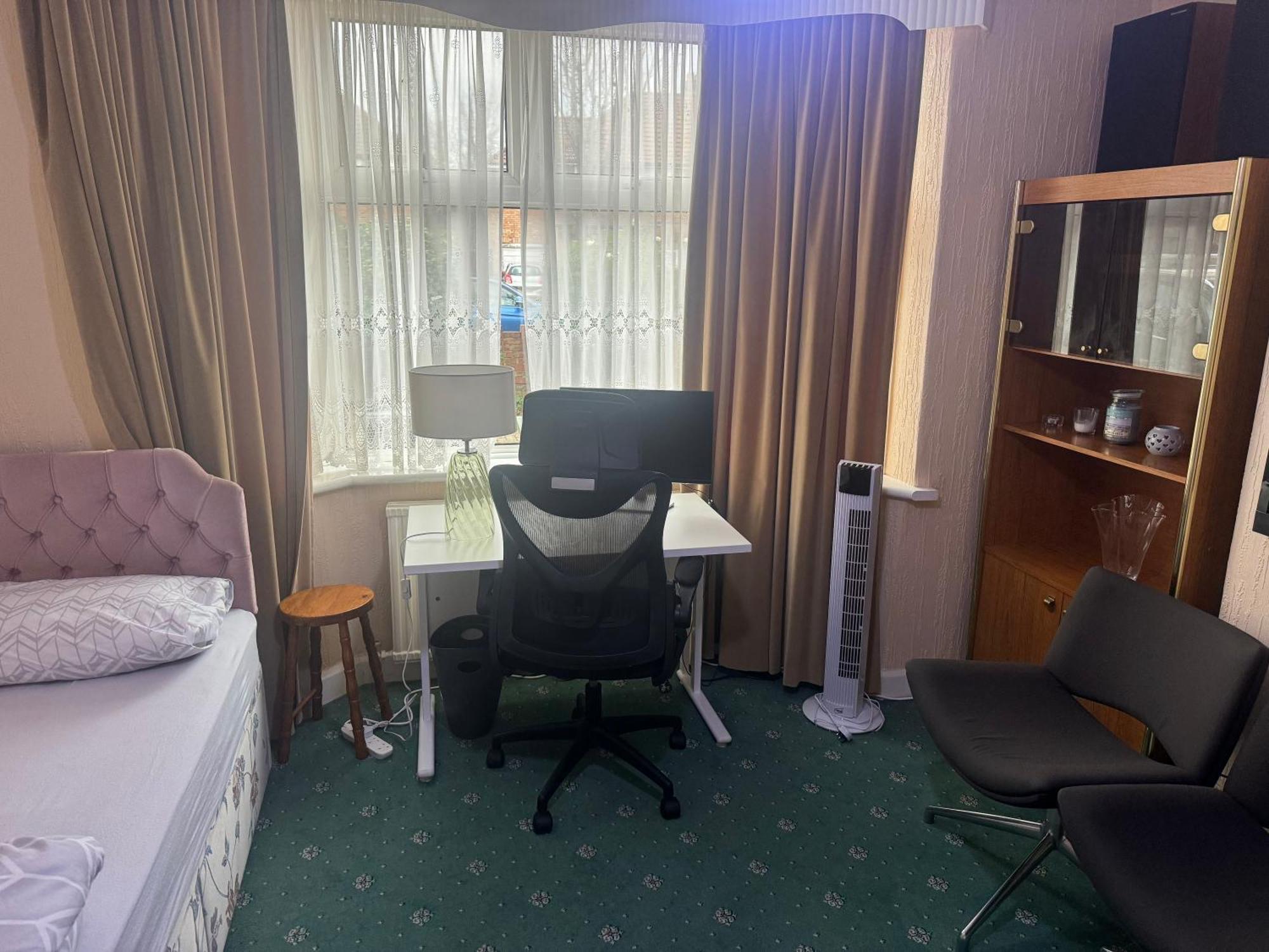 Room Canvey Island エクステリア 写真