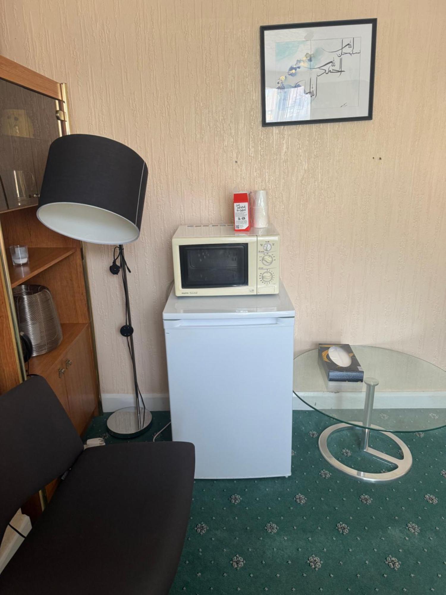 Room Canvey Island エクステリア 写真